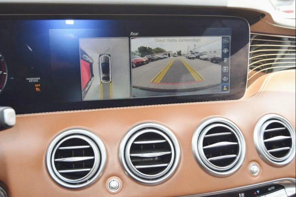 Mercedes-Benz S-Class view 26