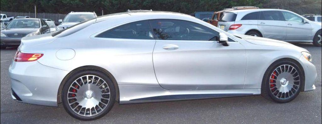 Mercedes-Benz S-Class view 8