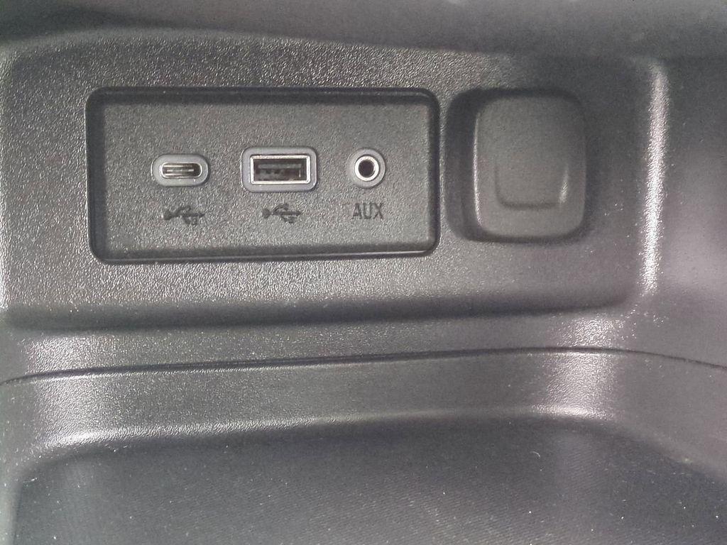 used 2024 Chevrolet Equinox car, priced at $21,999