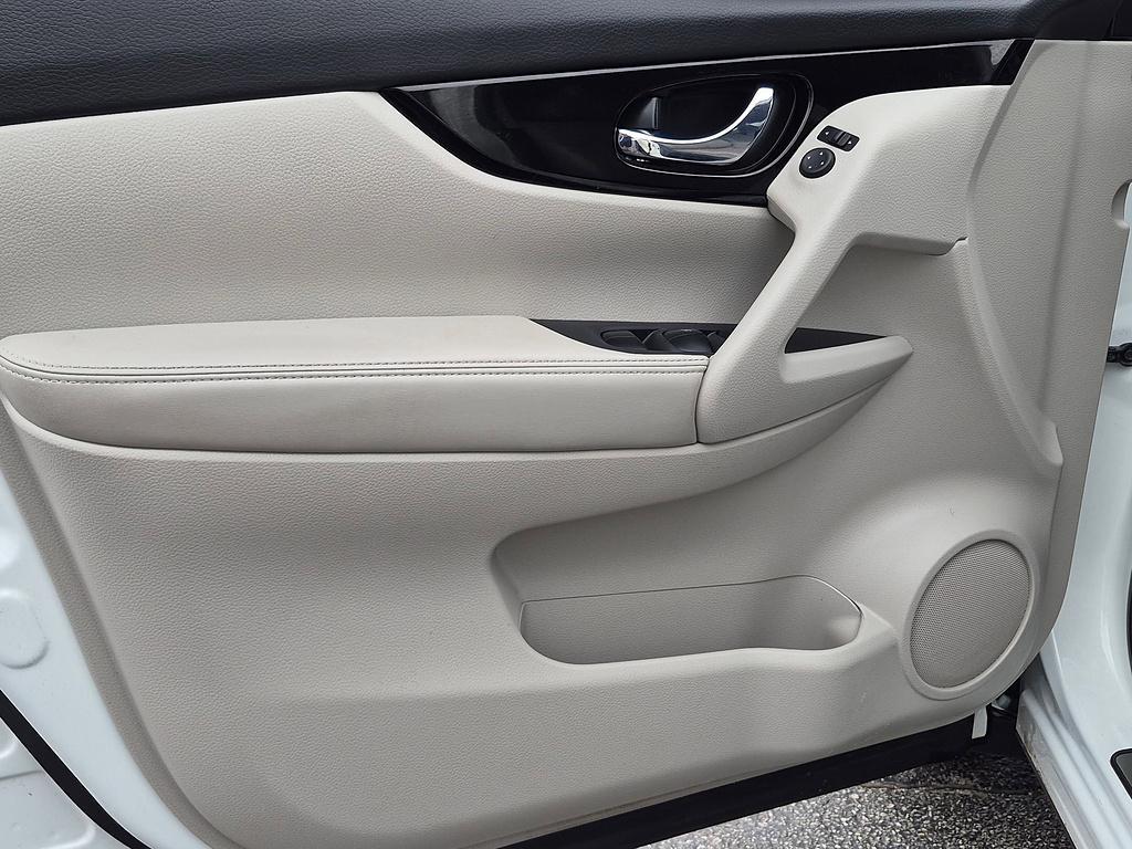 used 2022 Nissan Rogue Sport car, priced at $21,399