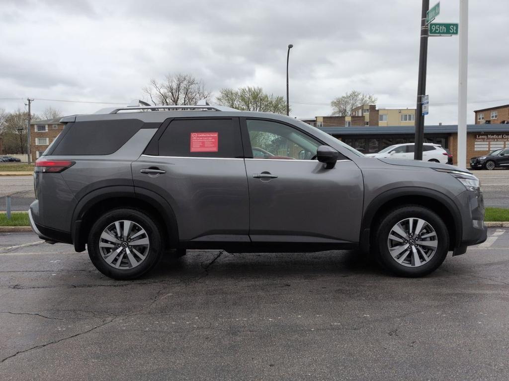 used 2022 Nissan Pathfinder car, priced at $25,299