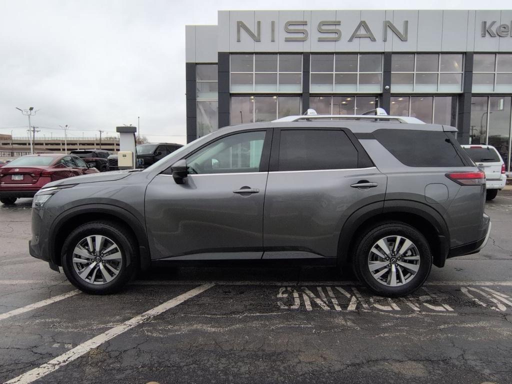 used 2022 Nissan Pathfinder car, priced at $25,299