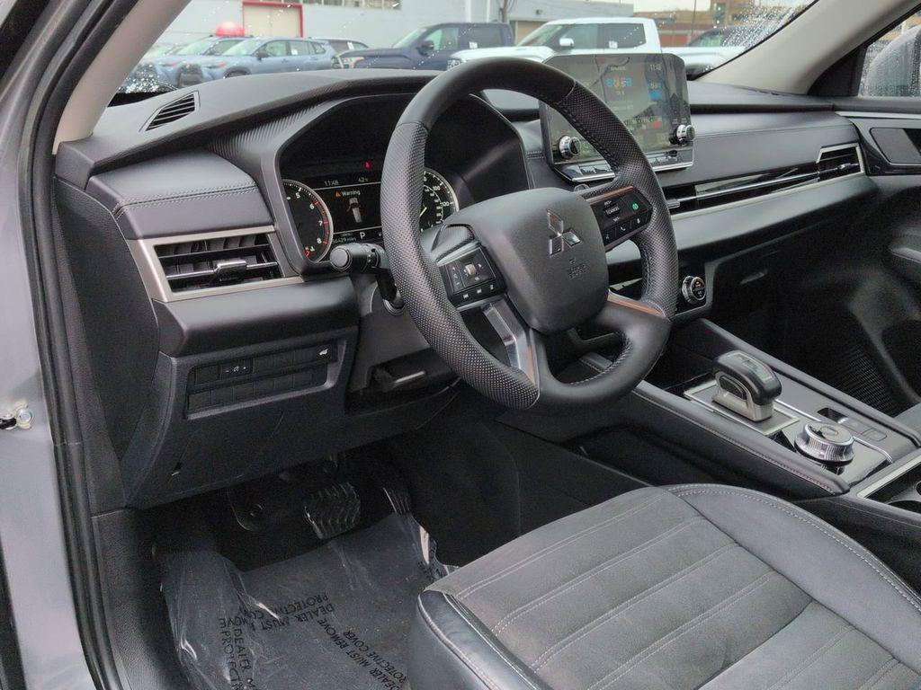 used 2023 Mitsubishi Outlander car, priced at $18,999