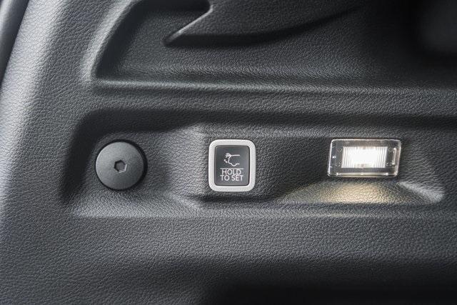 new 2025 Jeep Grand Cherokee L car, priced at $40,000