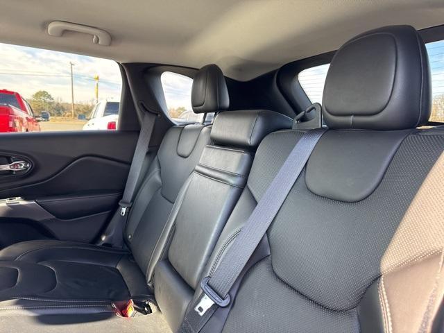 used 2019 Jeep Cherokee car, priced at $16,250