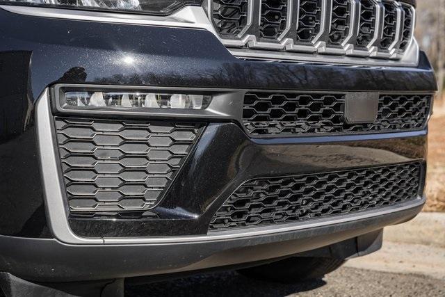 new 2026 Jeep Grand Cherokee car, priced at $44,500