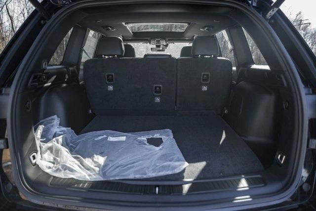 new 2026 Jeep Grand Cherokee car, priced at $44,500