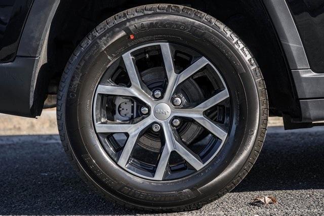 new 2026 Jeep Grand Cherokee car, priced at $44,500