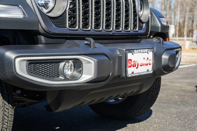 new 2026 Jeep Gladiator car, priced at $40,995