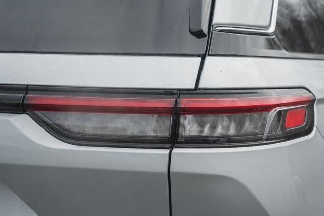 new 2025 Jeep Grand Cherokee car, priced at $36,995