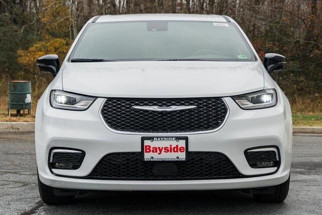 new 2026 Chrysler Pacifica car, priced at $36,995