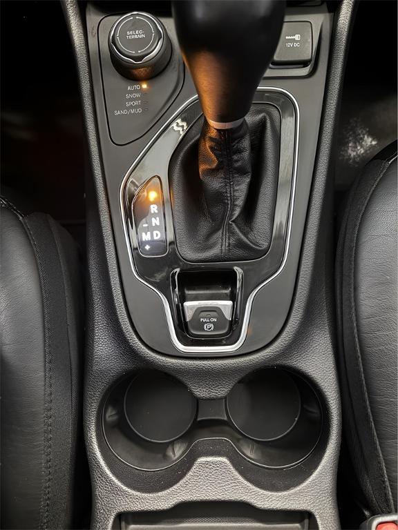 used 2019 Jeep Cherokee car, priced at $17,995