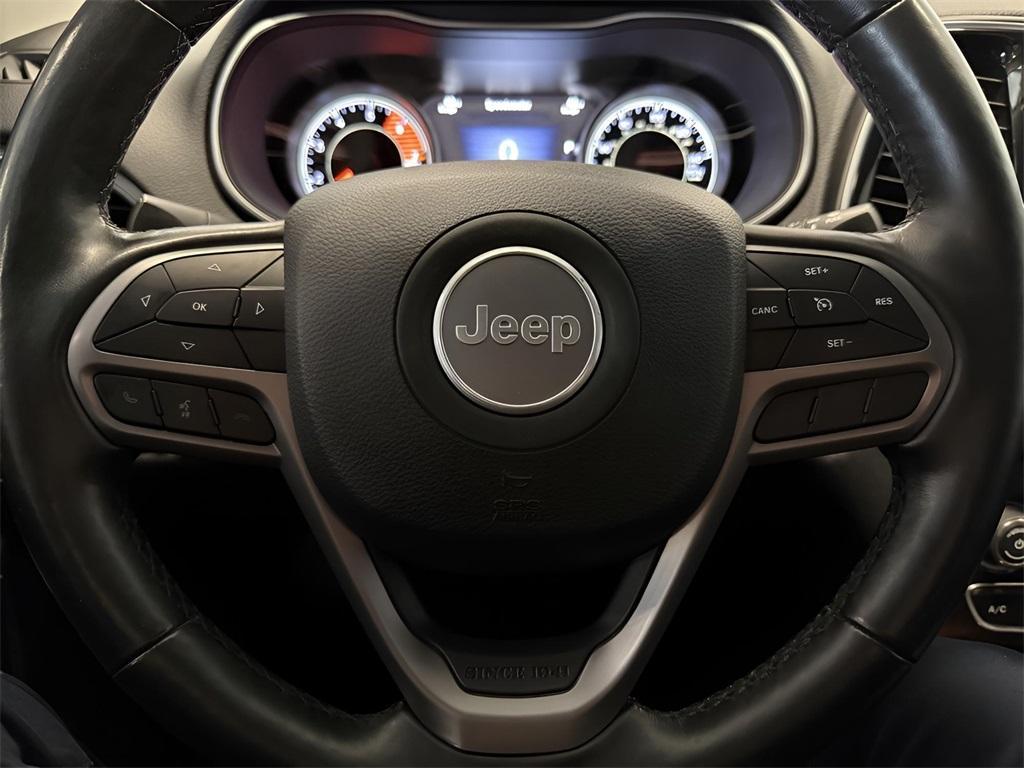 used 2019 Jeep Cherokee car, priced at $17,995
