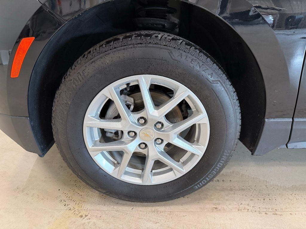 used 2024 Chevrolet Equinox car, priced at $24,495