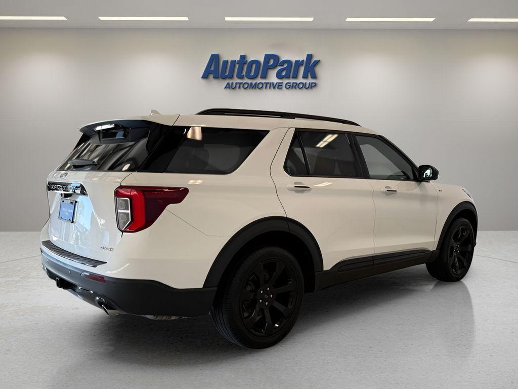 used 2024 Ford Explorer car, priced at $40,275