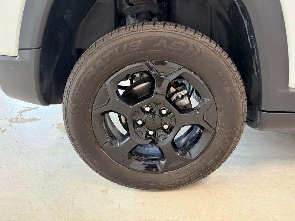 used 2024 Jeep Compass car, priced at $23,995