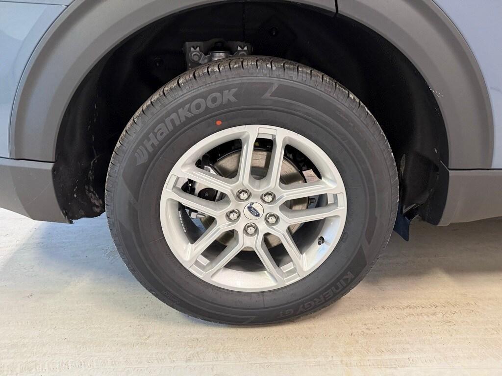 new 2026 Ford Explorer car, priced at $44,275