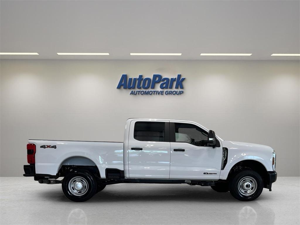 new 2025 Ford F-350 car, priced at $61,851