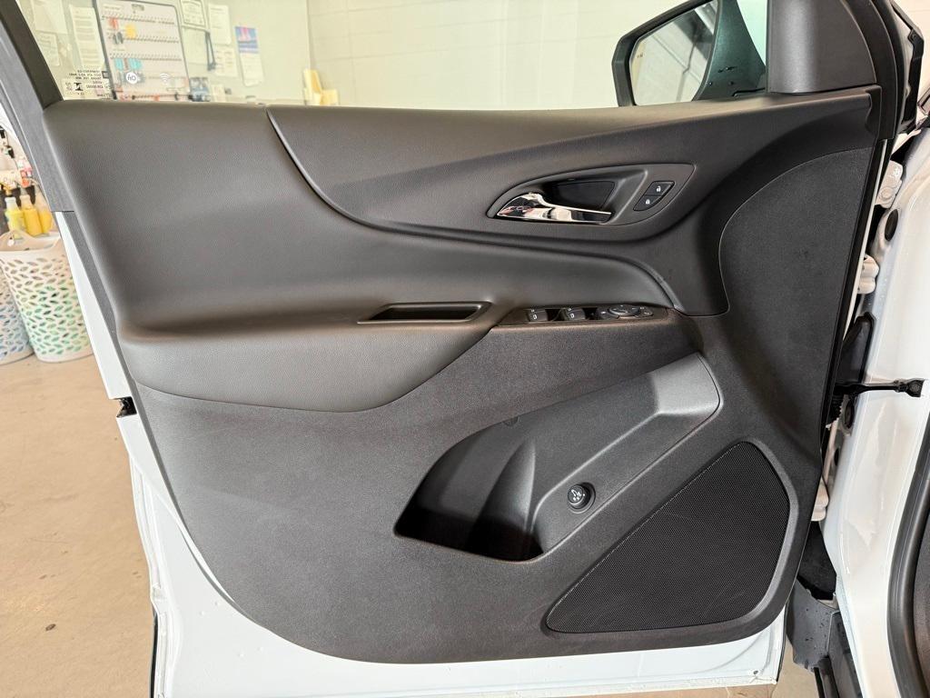 used 2024 Chevrolet Equinox car