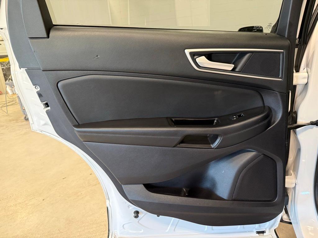 used 2018 Ford Edge car