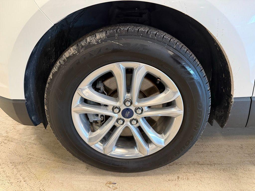 used 2018 Ford Edge car