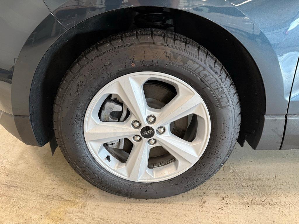 used 2024 Ford Edge car, priced at $32,993