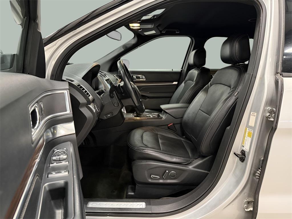 used 2017 Ford Explorer car
