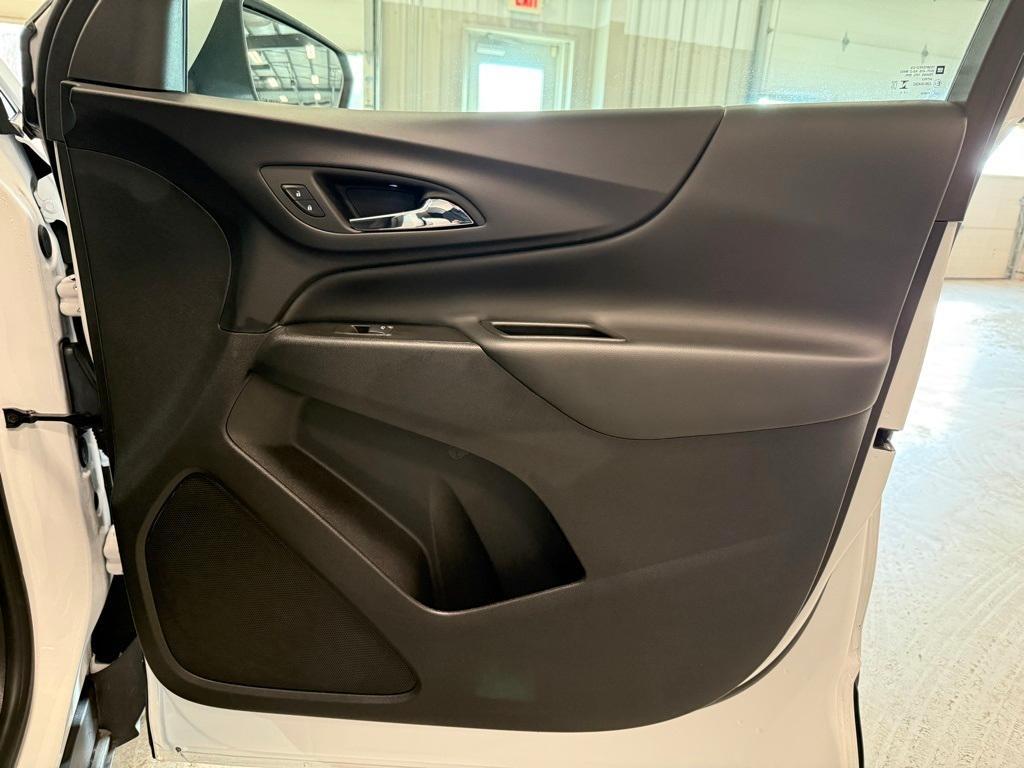 used 2024 Chevrolet Equinox car, priced at $21,995