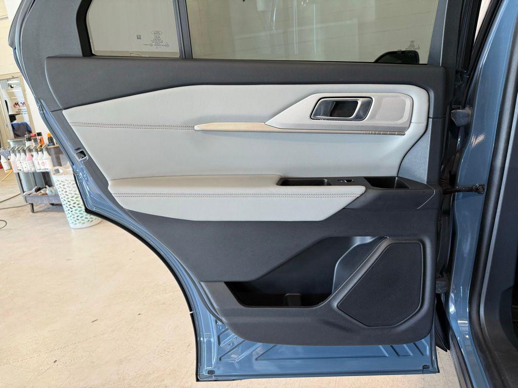 used 2025 Ford Explorer car