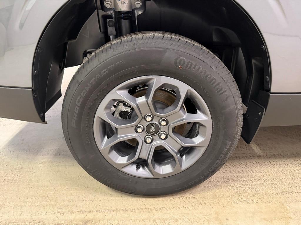 new 2025 Ford Maverick car, priced at $32,576