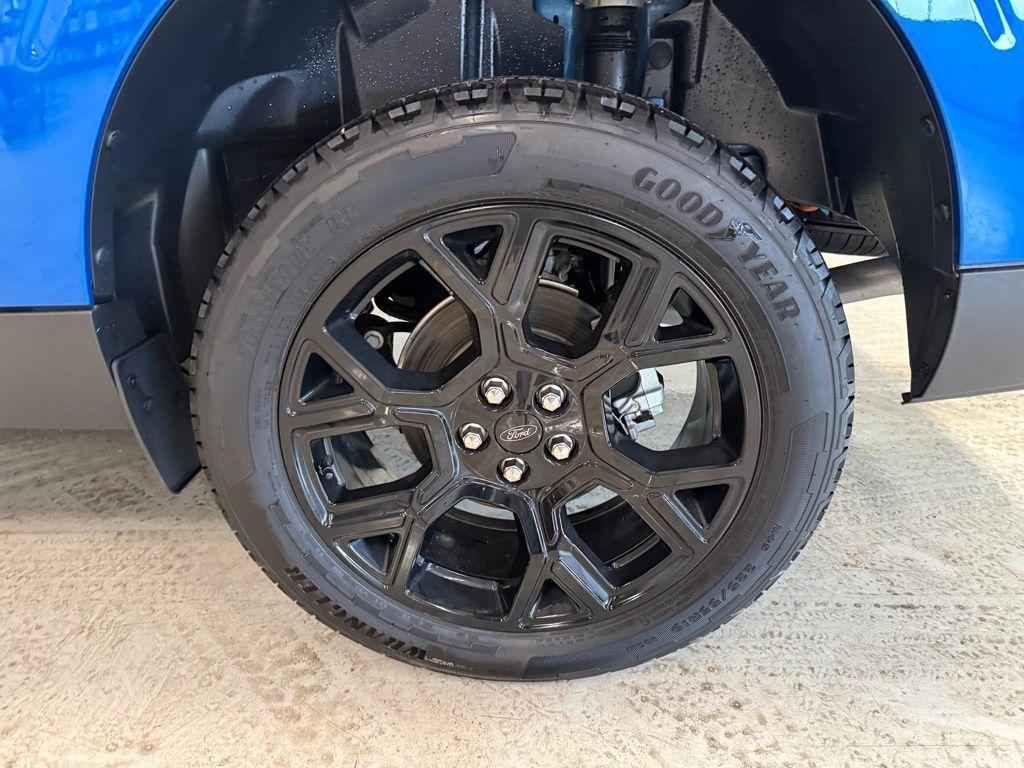 new 2025 Ford Maverick car, priced at $34,979