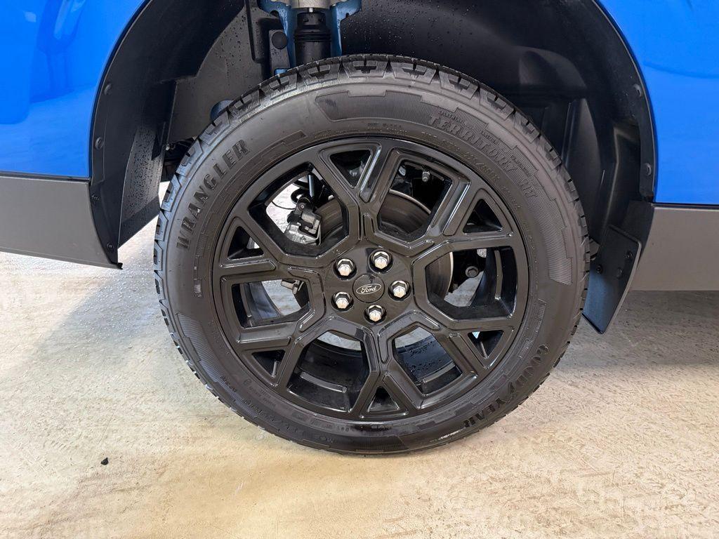 new 2025 Ford Maverick car, priced at $34,979