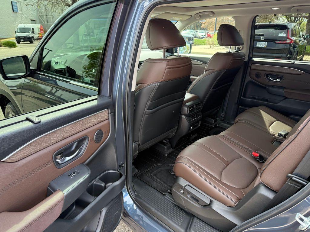 used 2026 Honda Pilot car, priced at $54,990