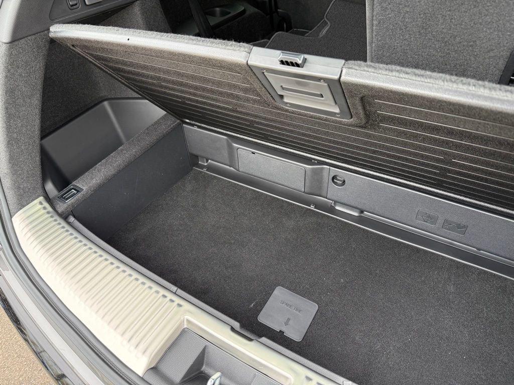 new 2026 Acura MDX car, priced at $70,950