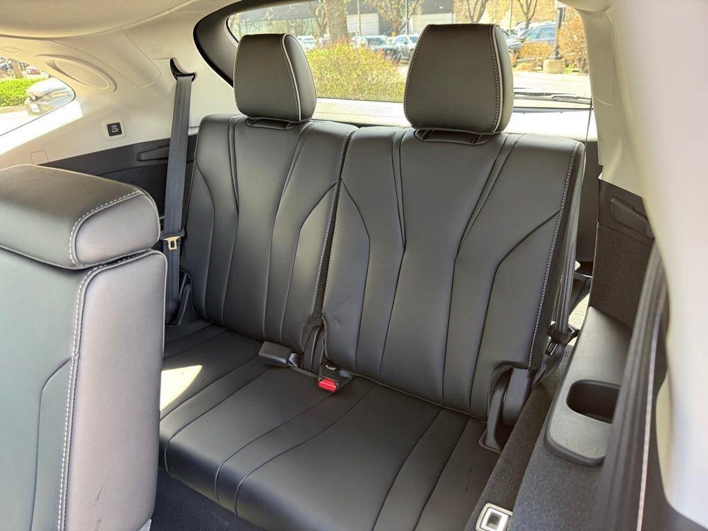 new 2026 Acura MDX car, priced at $68,950