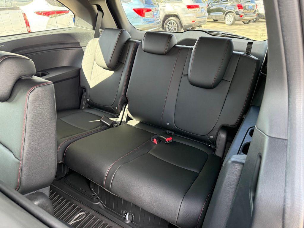 used 2026 Honda Odyssey car, priced at $42,992