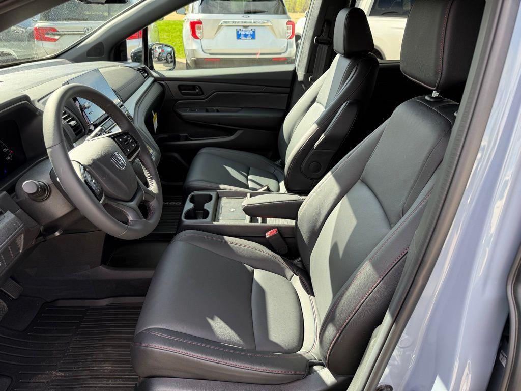used 2026 Honda Odyssey car, priced at $42,992