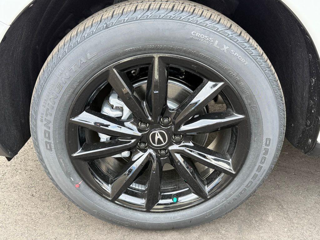 new 2026 Acura RDX car, priced at $47,050