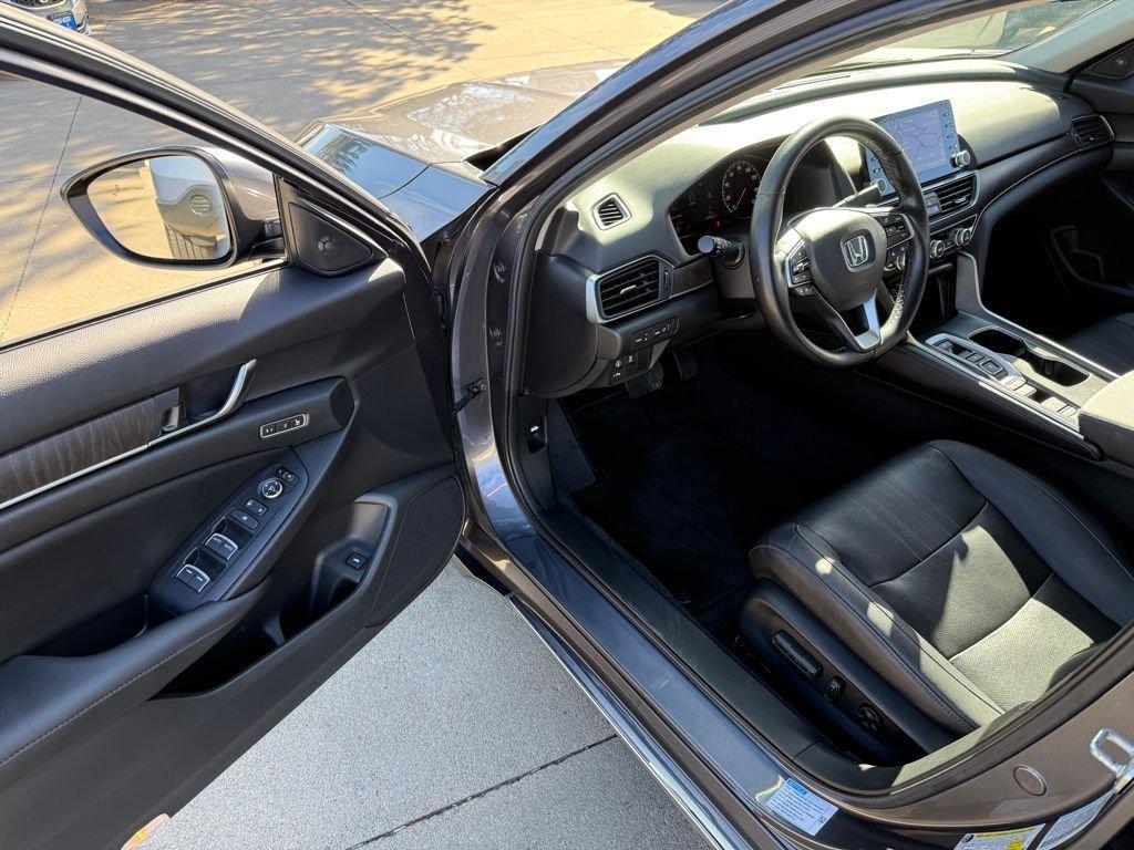 used 2021 Honda Accord Hybrid car, priced at $27,684