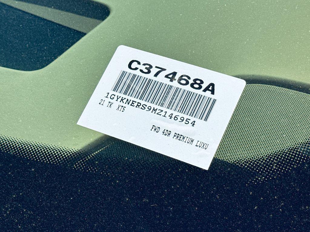 used 2021 Cadillac XT5 car, priced at $18,888