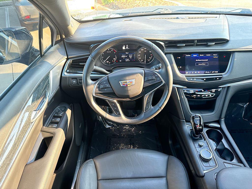 used 2021 Cadillac XT5 car, priced at $32,707