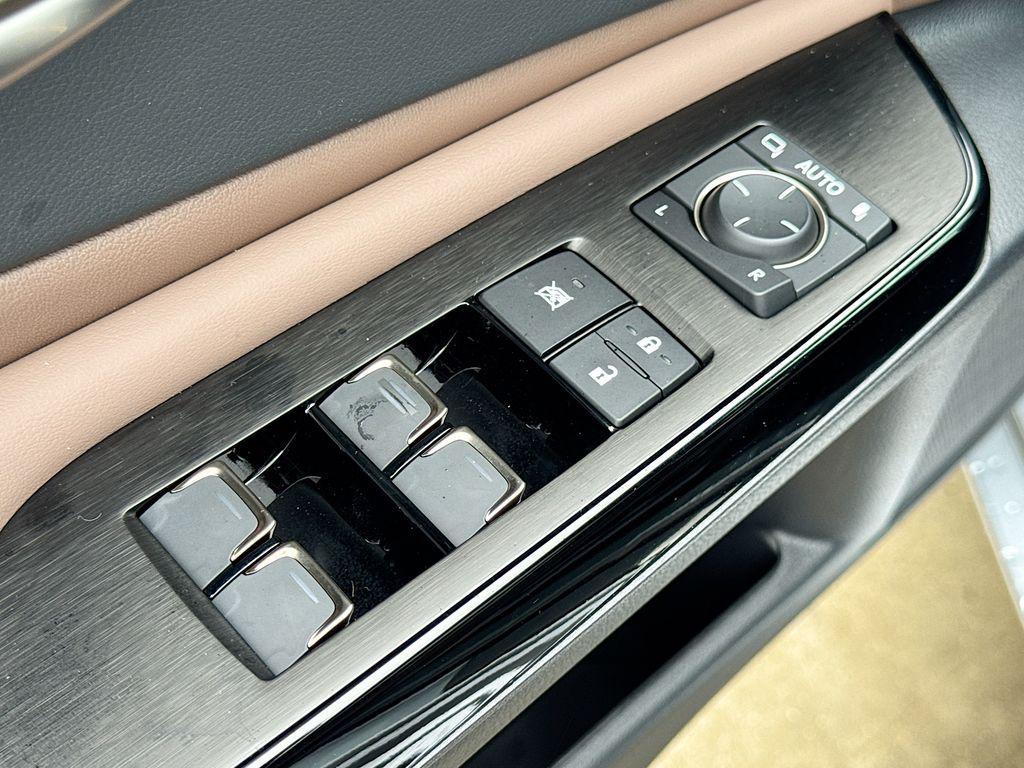 new 2025 Lexus ES 350 car, priced at $50,766