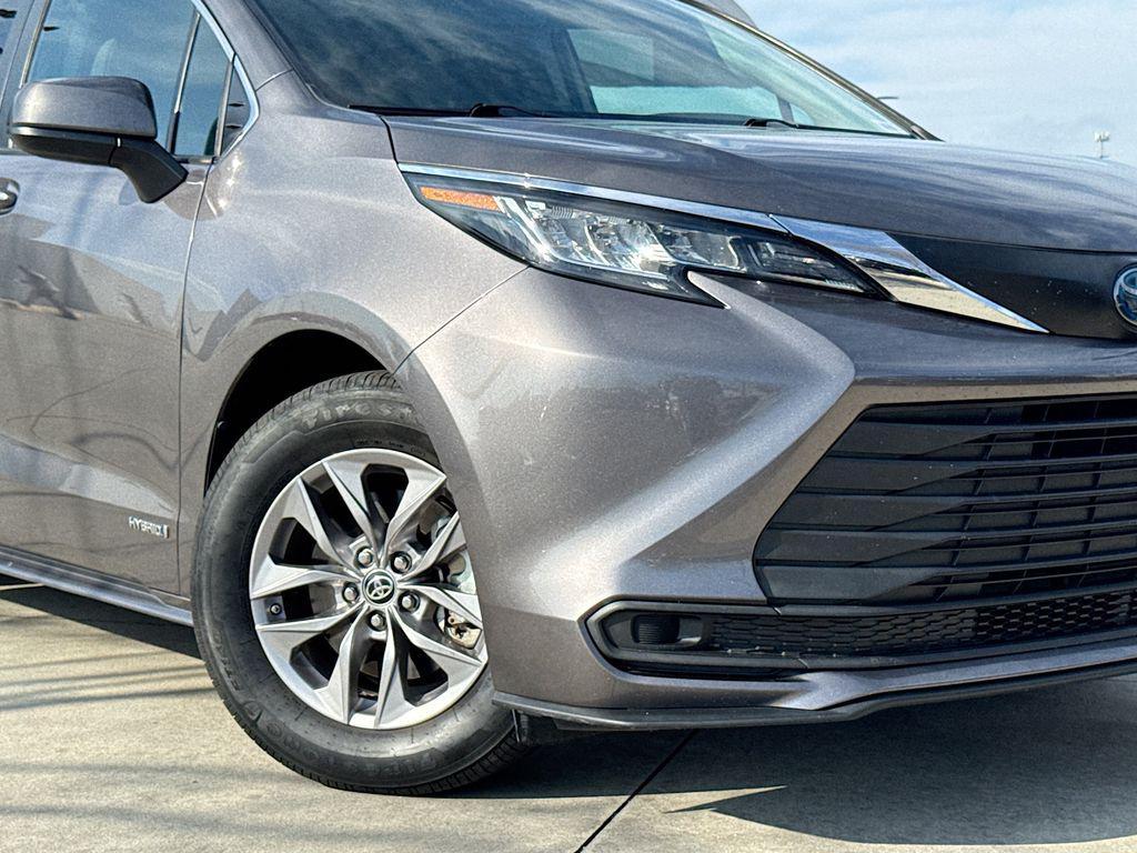 used 2021 Toyota Sienna car, priced at $36,219