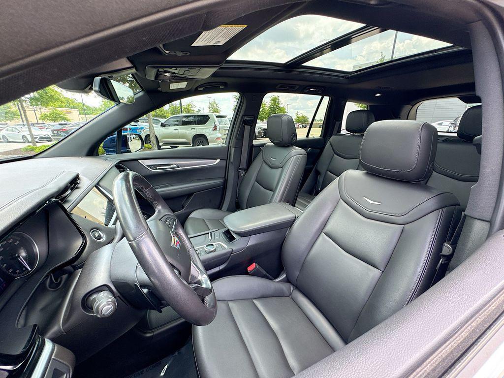 used 2023 Cadillac XT6 car, priced at $34,788