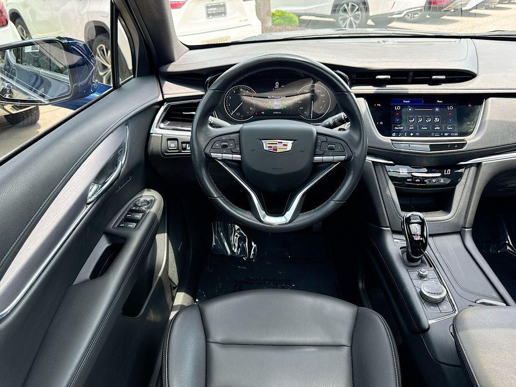 used 2023 Cadillac XT6 car, priced at $34,788