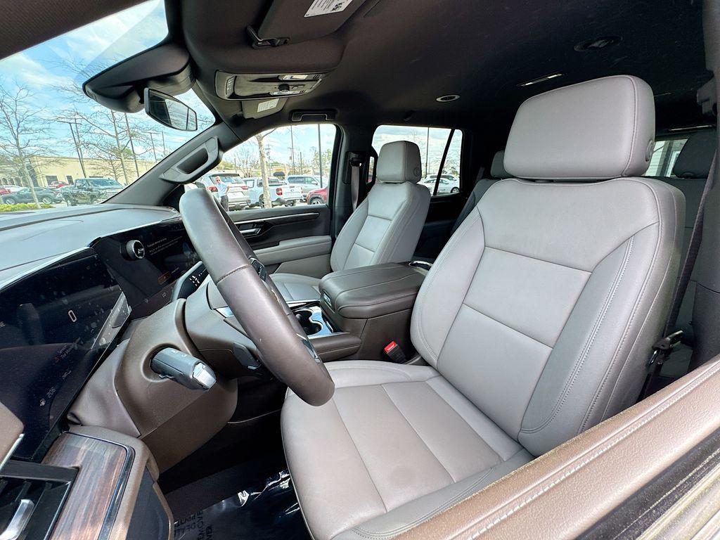 used 2025 Chevrolet Tahoe car, priced at $65,114