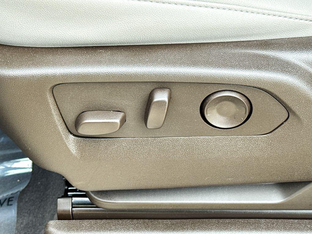 used 2025 Chevrolet Tahoe car, priced at $65,114