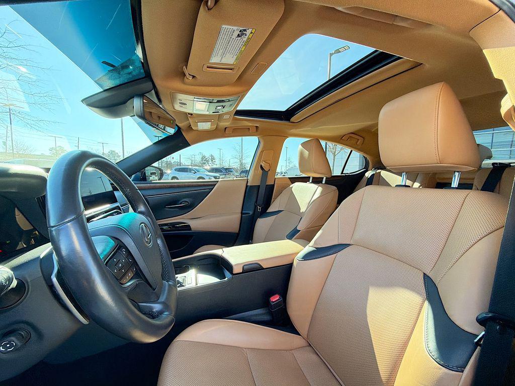 used 2023 Lexus ES 350 car, priced at $41,719