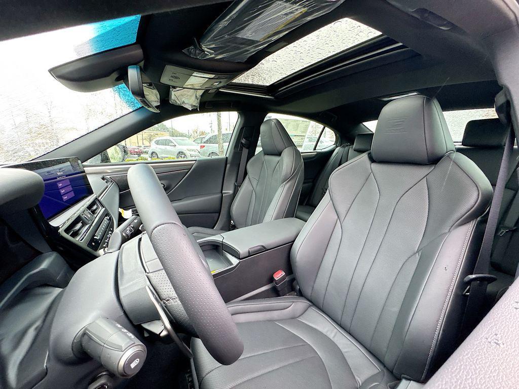 new 2025 Lexus ES 350 car, priced at $58,246