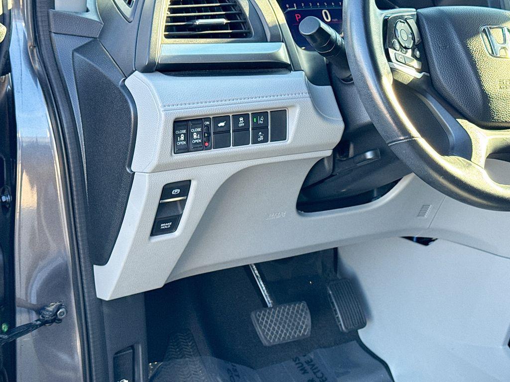 used 2018 Honda Odyssey car, priced at $20,595